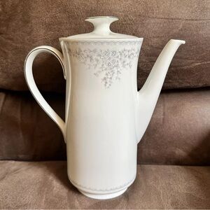 Johann Haviland Tea Pot Germany Bavaria Vintage Collectable